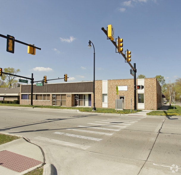 Primary Photo Of 400-420 S Main St, Clawson Office For Lease