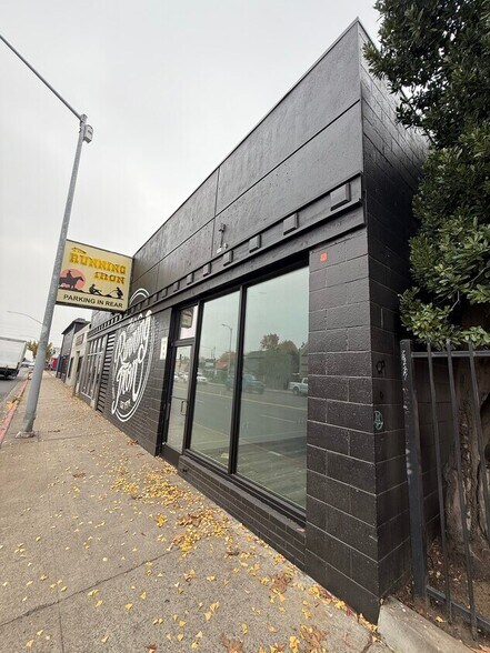 More Photos Of 514-520 McHenry Ave, Modesto Storefront For Lease