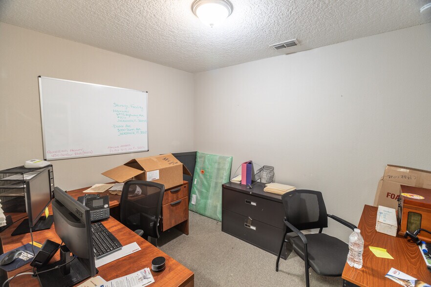 More Photos Of 446 Golfair Blvd, Jacksonville Storefront Retail Office For Sale