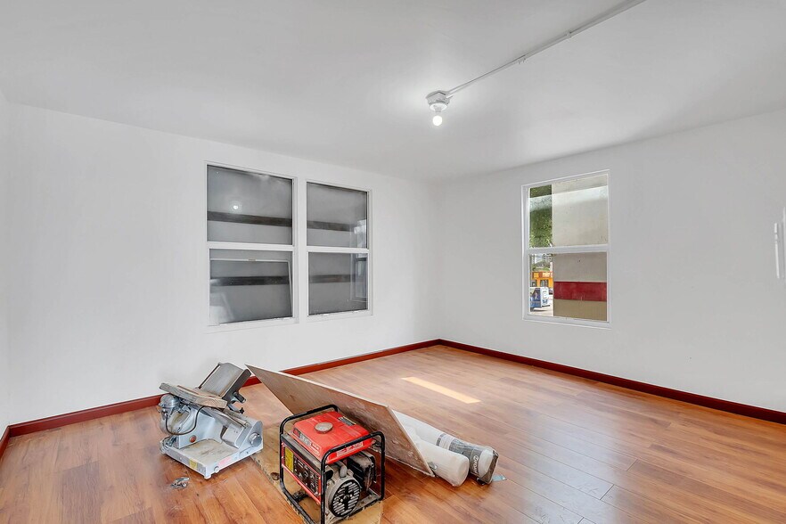 More Photos Of 1818 NW 17th Ave, Miami Freestanding For Lease