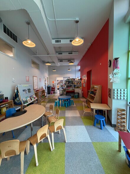 More Photos Of 25 Van Wagner Rd, Poughkeepsie Office For Lease