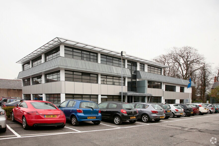 Tatton St, Knutsford, CHS WA16 6AG Office