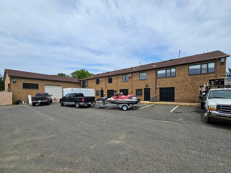 More Photos Of 6301 Foxley Rd, Upper Marlboro Light Manufacturing For Sale