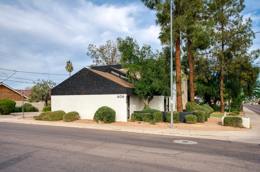 More Photos Of 606 N Stapley Dr, Mesa Medical For Sale