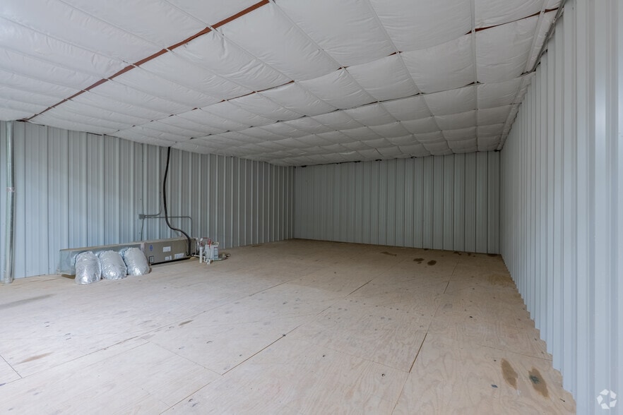 More Photos Of 10800 State Highway 191, Midland Manufacturing For Lease