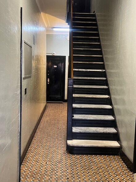 More Photos Of 20 Roosevelt Sq, Mount Vernon Apartments For Sale