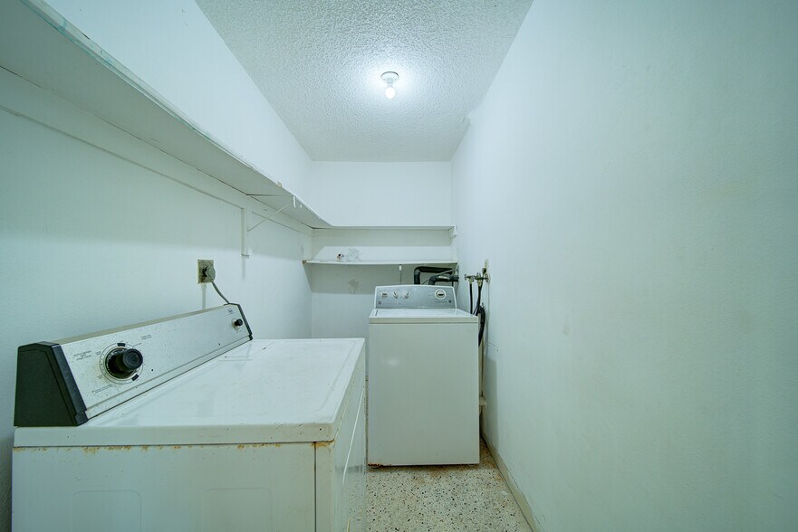 More Photos Of 7358 SW 23rd St, Miami Multifamily For Sale
