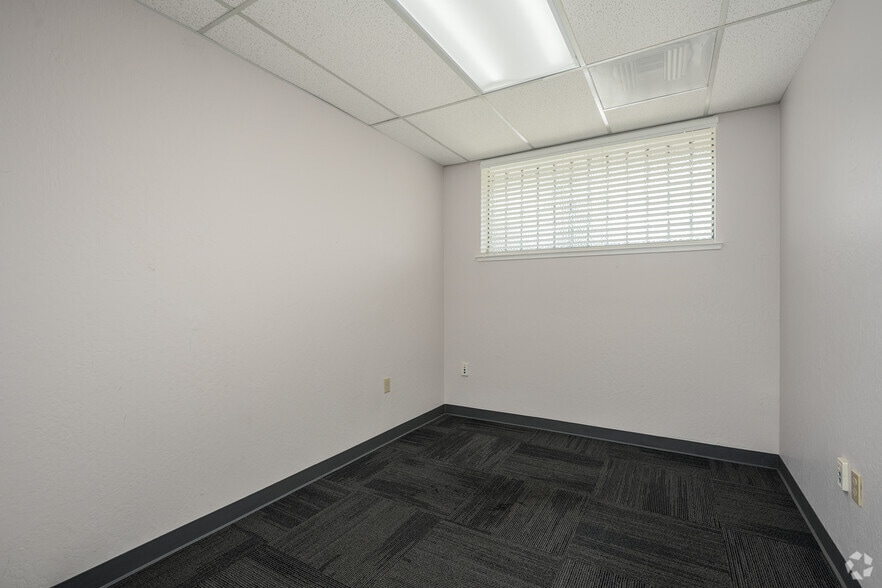 More Photos Of 3637 Mission Ave, Carmichael Office For Sale