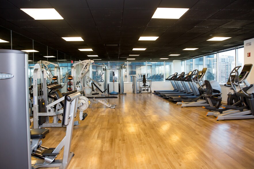 More Photos Of 750 E Main St, Stamford Office For Lease