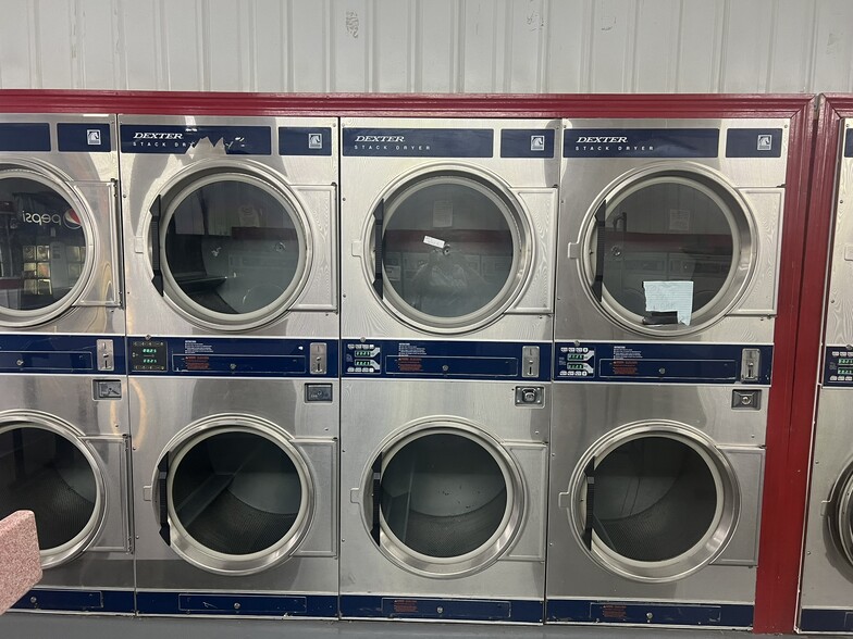 More Photos Of 285 Head Dr, Cleveland General Retail For Sale