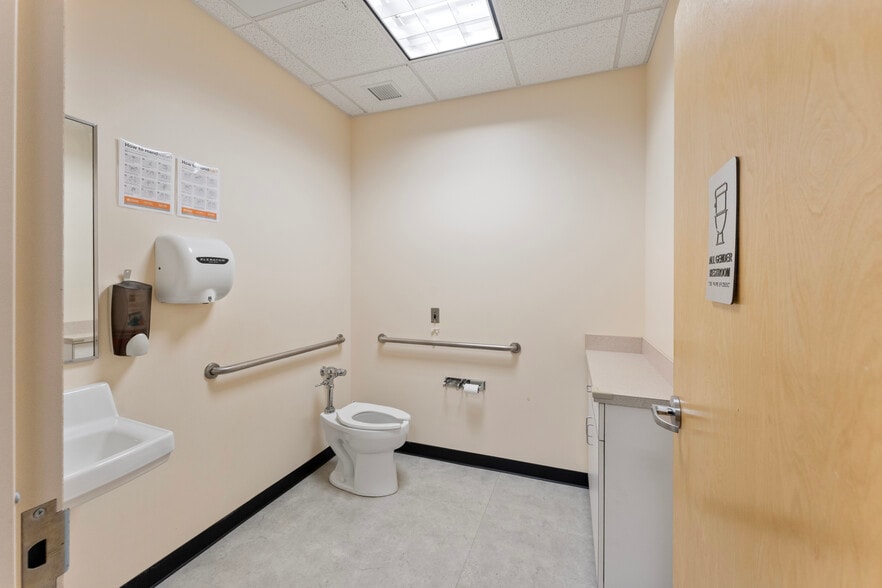 More Photos Of 265 Benton Dr, East Longmeadow Medical For Sale