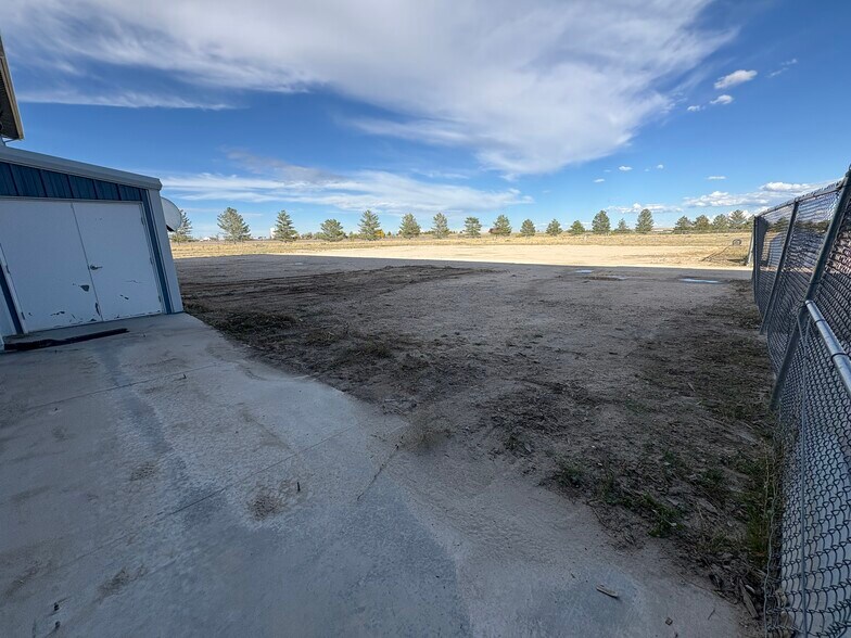 More Photos Of 8560 Delta Dr, Casper Warehouse For Lease