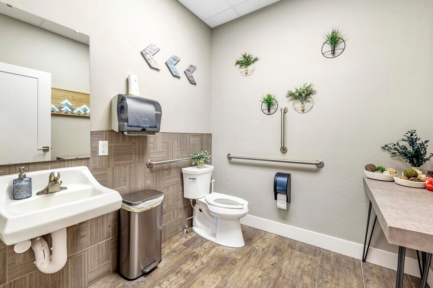 More Photos Of 2167 Village Park Ave, Twin Falls Medical For Sale