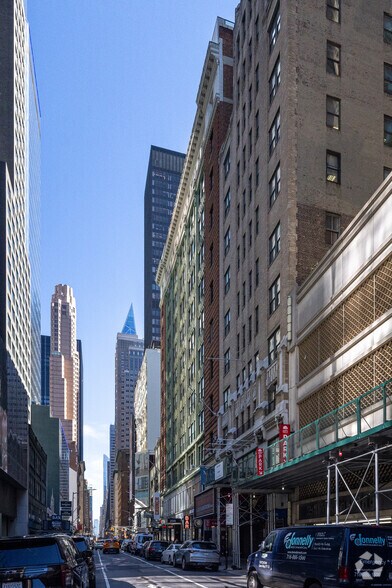 More Photos Of 244-250 W 54th St, New York Medical For Lease