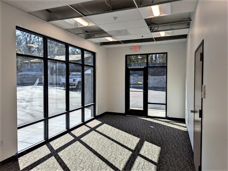 More Photos Of 6923 NW Friberg Strunk St, Camas Unknown For Lease