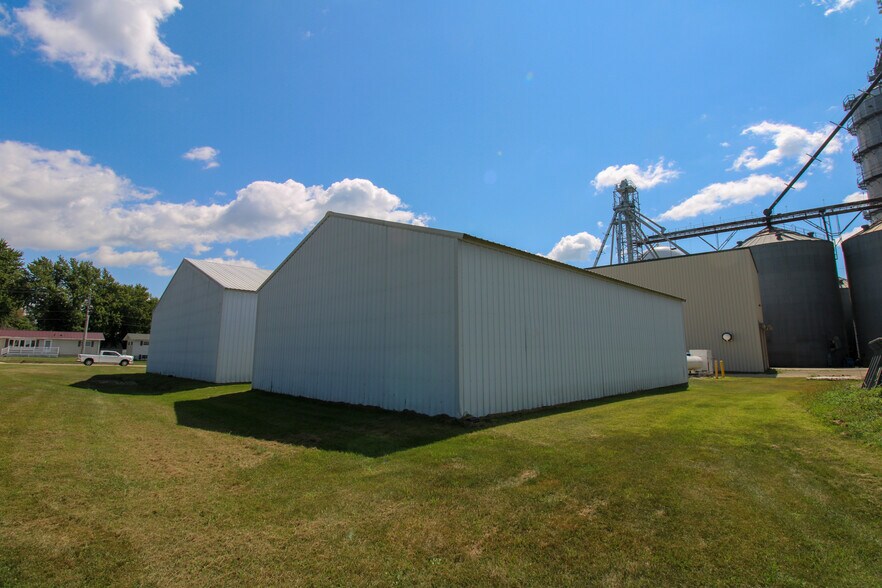 More Photos Of 107 8th Ave SW, Kasson Specialty For Sale