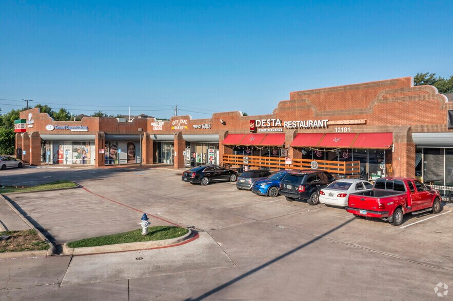 More Photos Of 12101 Greenville Ave, Dallas Storefront For Sale