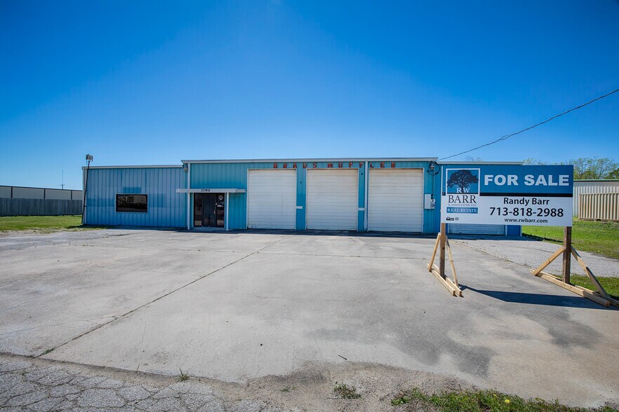 More Photos Of 3790 E Highway 6, Alvin Distribution For Sale