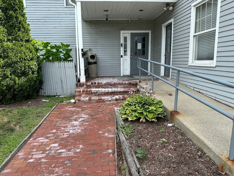 More Photos Of 1 Main St, Nashua Office For Sale