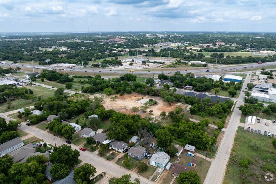 More Photos Of 1800 Logan St, Fort Worth Land For Sale