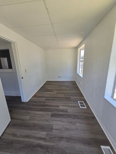 More Photos Of 902 E Reynolds St, Plant City Office For Lease