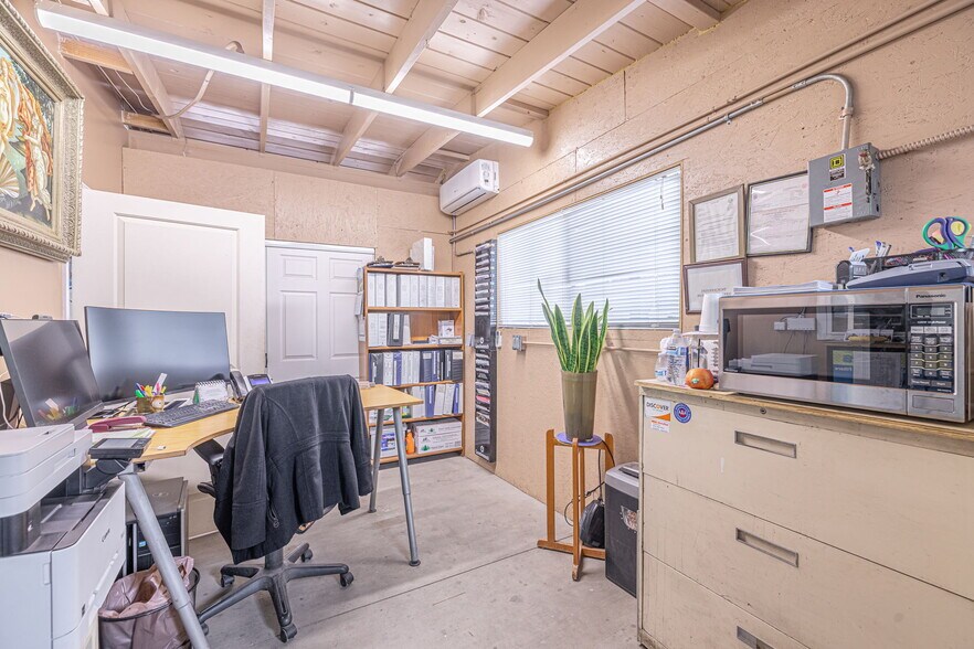 More Photos Of 15723 Kadota St, Sylmar Land For Sale