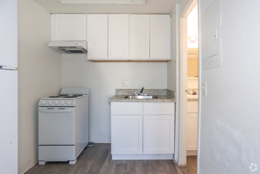 More Photos Of 4990 North Ln, Orlando Apartments For Sale