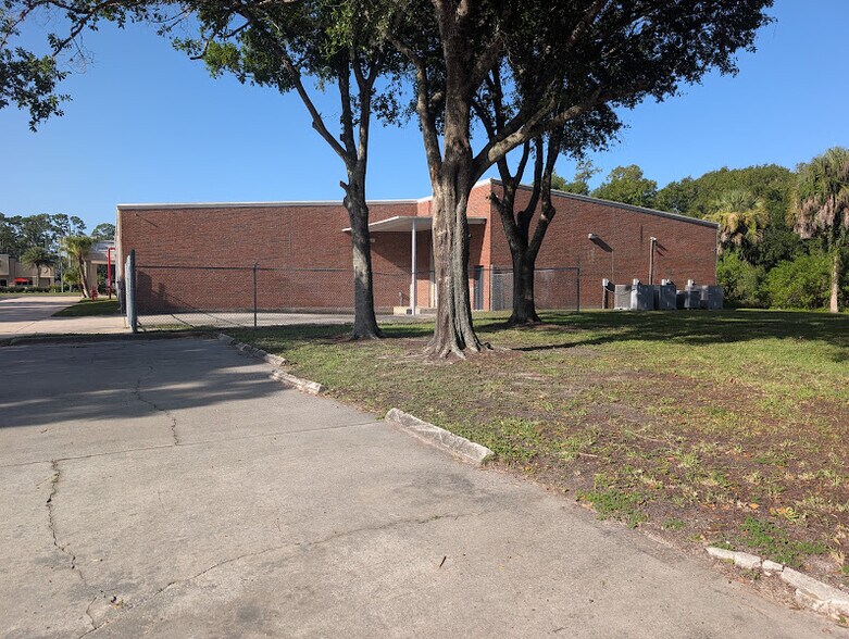 More Photos Of 3800 W New Haven Ave, Melbourne Freestanding For Sale