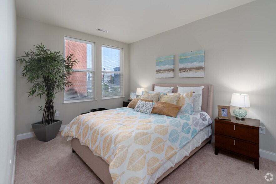 More Photos Of 200-220 Trotter Rd, Weymouth Apartments For Lease