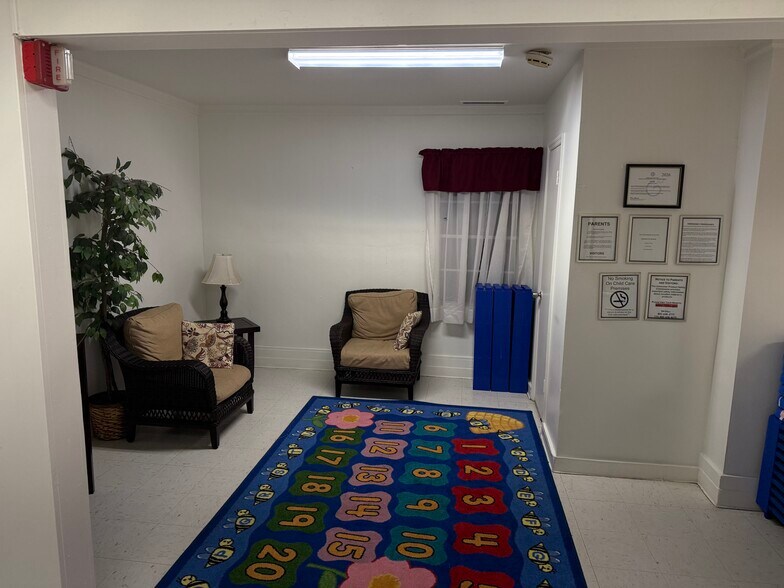 More Photos Of 96 W Felton Rd, Cartersville Office For Sale