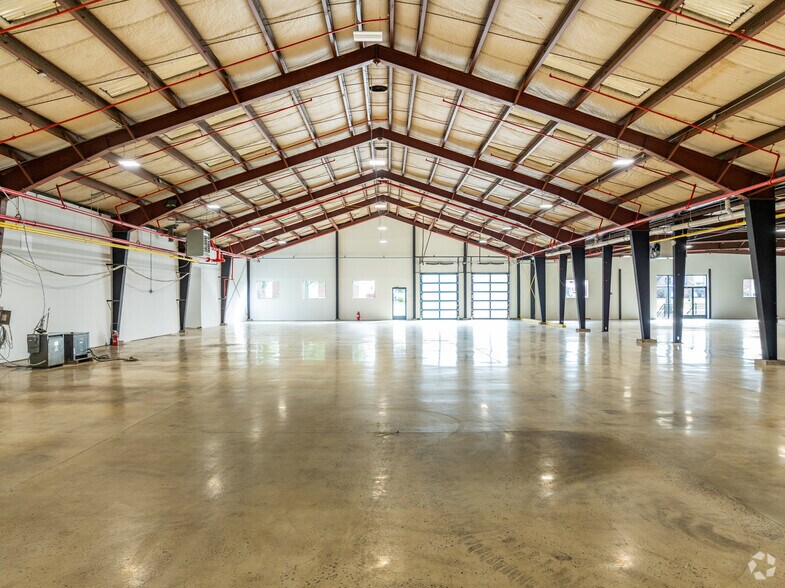 More Photos Of 22 Readington Rd, Branchburg Manufacturing For Lease