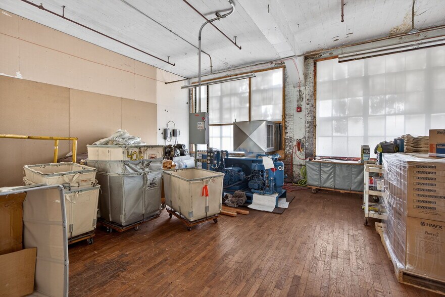 More Photos Of 747-763 Pittston St, Allentown Warehouse For Sale