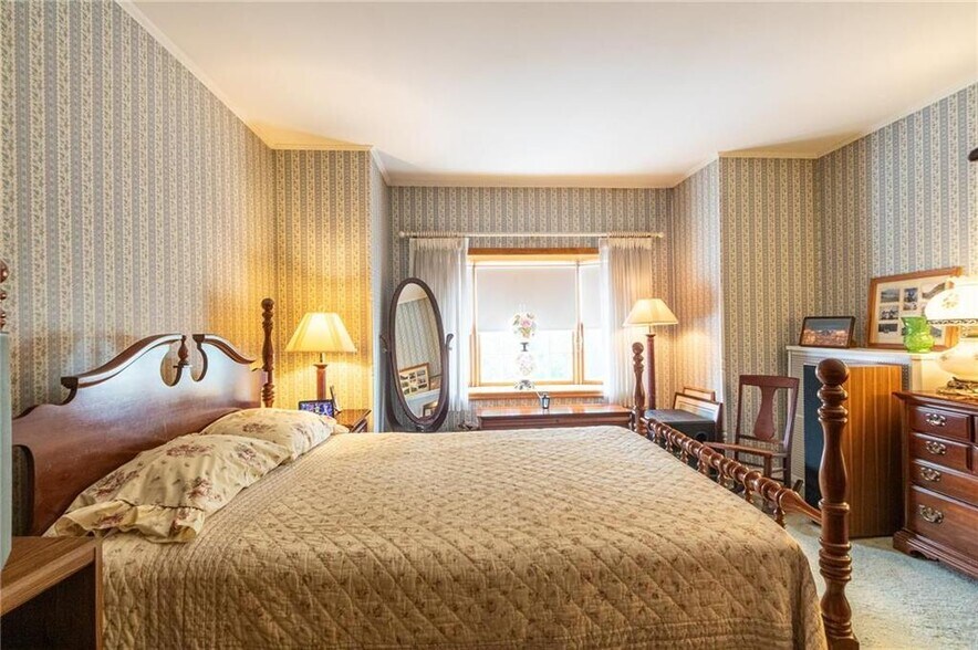 More Photos Of 202 S 17th St, Allentown Storefront Retail Residential For Sale