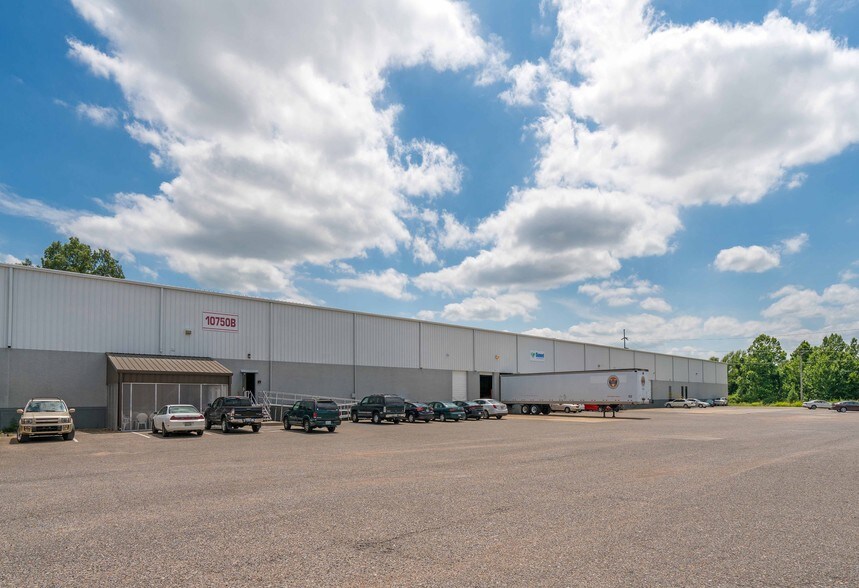 More Photos Of 10700 Ridgeway Industrial Dr, Olive Branch Warehouse For Lease