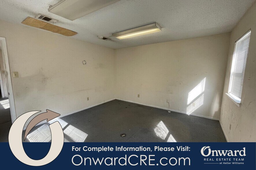 More Photos Of 1037 Industrial Blvd, Hewitt Distribution For Lease