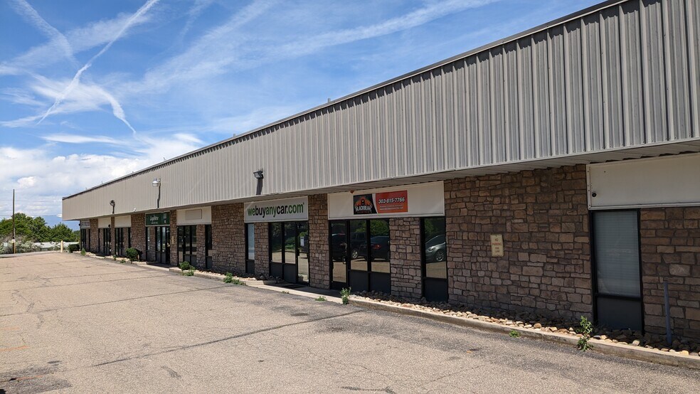 More Photos Of 2200 Chambers Rd, Aurora Warehouse For Sale