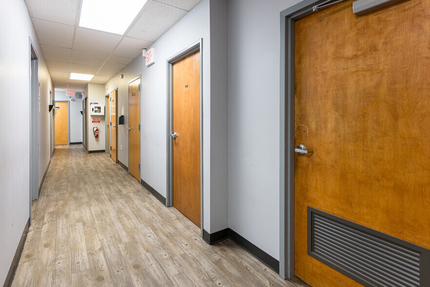 More Photos Of 90 Asheland Ave, Asheville Medical For Sale