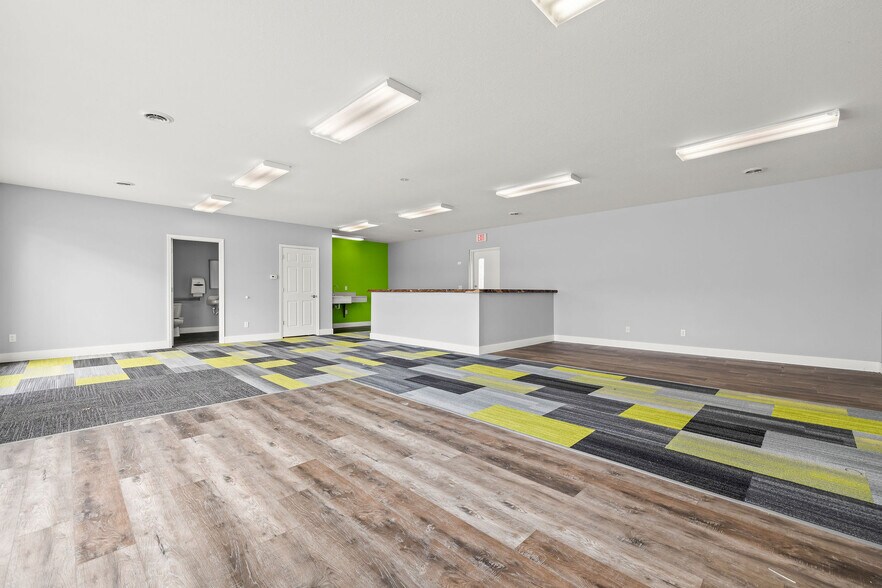 More Photos Of 2655-2679 N Meridian Rd, Sanford General Retail For Sale