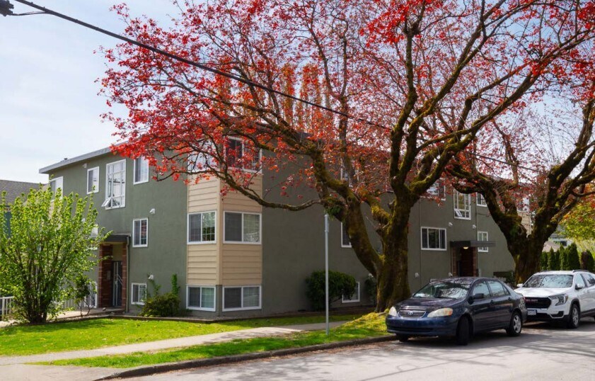 Primary Photo Of 304 Third Ave, New Westminster Apartments For Sale