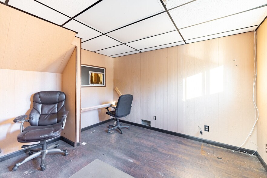 More Photos Of 159 Park St, Bristol Office For Sale