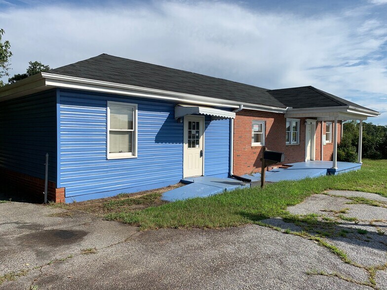 More Photos Of 6120 Augusta Rd, Greenville Office Residential For Sale