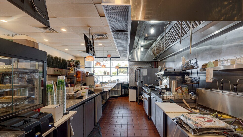 More Photos Of 15700-15732 SW 72nd St, Miami Storefront For Lease