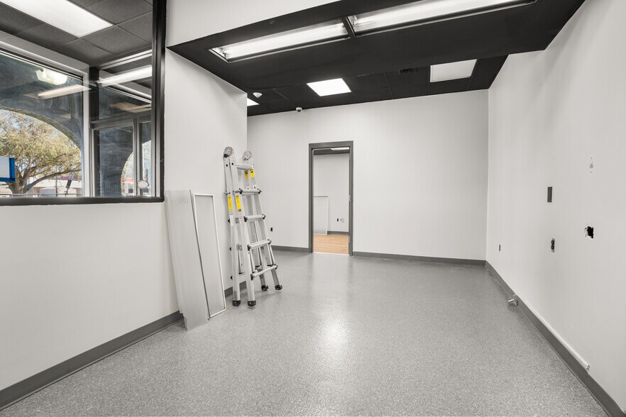 More Photos Of 8602 Tarpon Springs Rd, Odessa Specialty For Sale