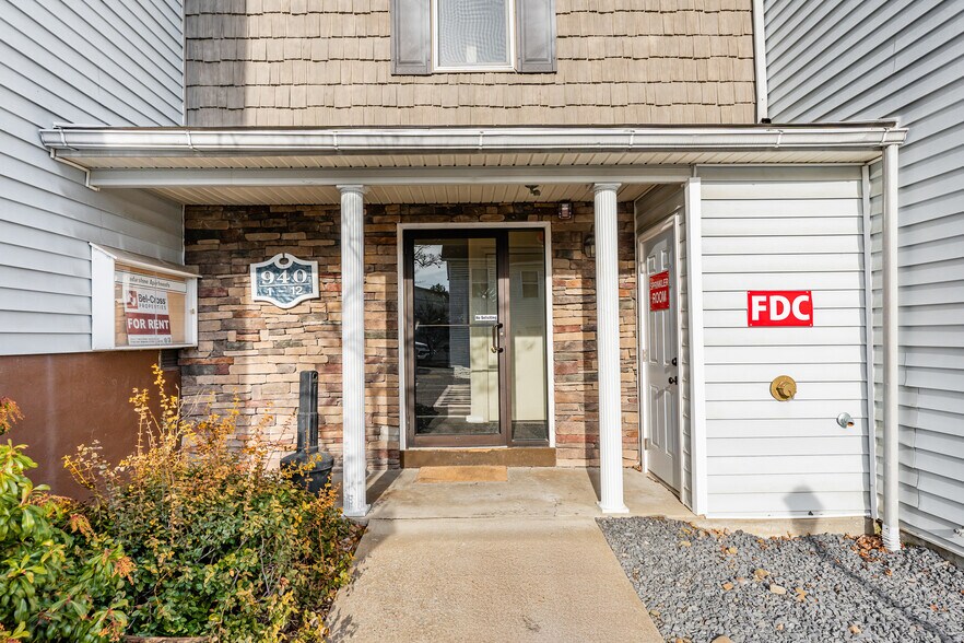 More Photos Of 940 Stewart St, Morgantown Apartments For Sale