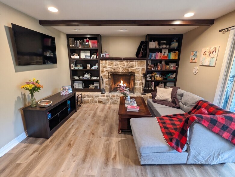 More Photos Of 940A Innsbruck Dr, Hummelstown Multifamily For Sale