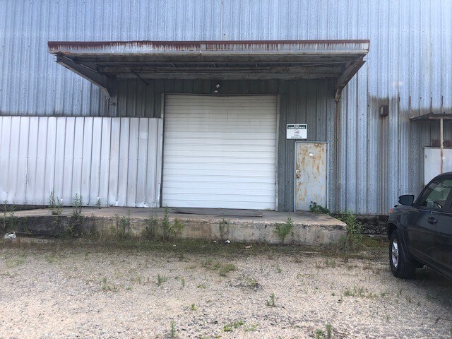 More Photos Of 251 Poe St, Fayetteville Warehouse For Lease