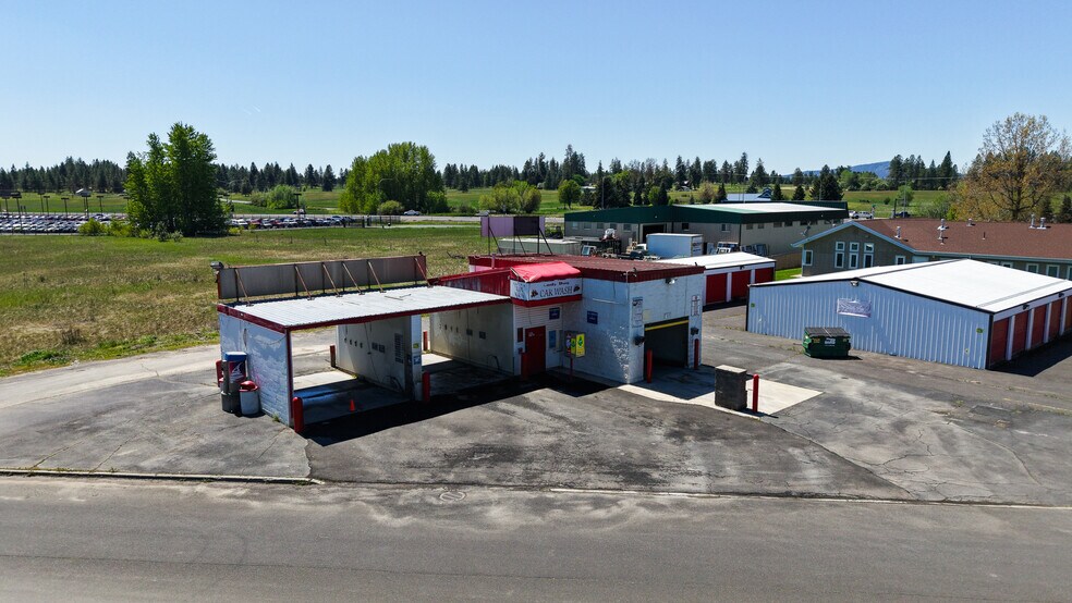 More Photos Of 112 E. J St., Deer Park Self Storage For Sale