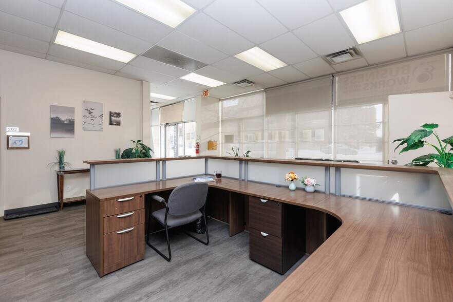 More Photos Of 4730 50 St, Red Deer Storefront Retail Office For Sale