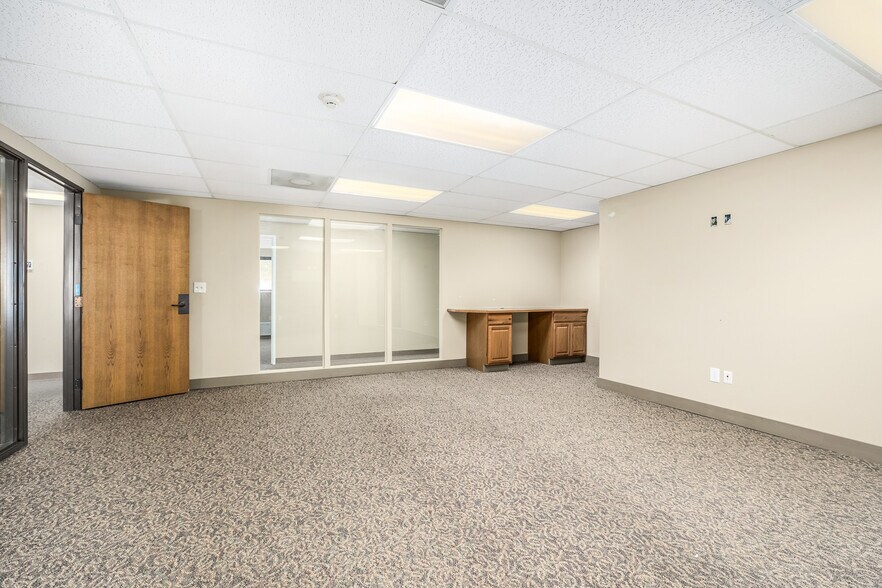 More Photos Of 12567 W Cedar Dr, Lakewood Office For Sale