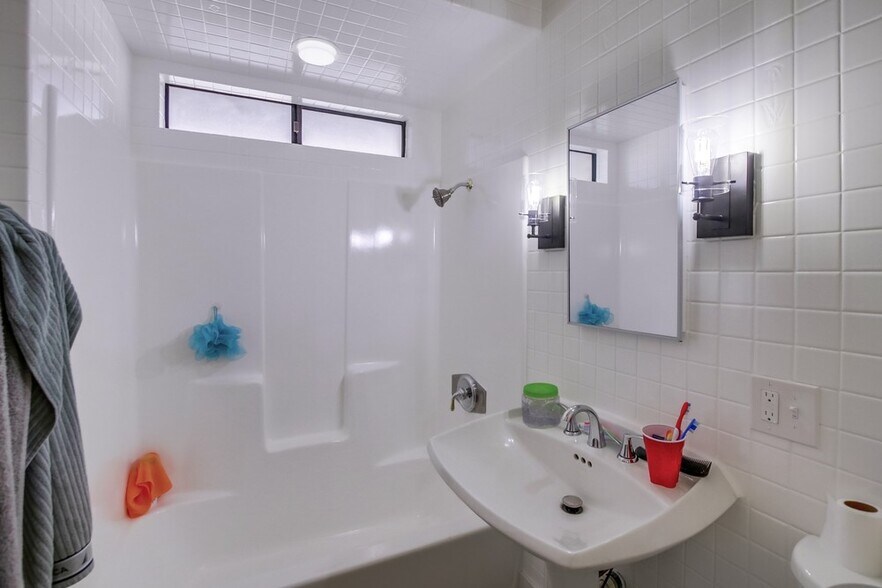 More Photos Of 215 Willie James Jones Ave, San Diego Apartments For Sale